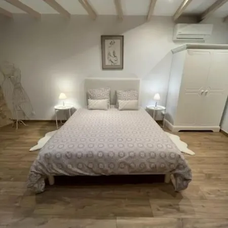 Feriehus La Grange Des Colporteurs *
