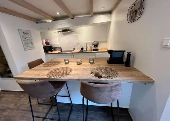 La Grange Des Colporteurs بيت للعطل